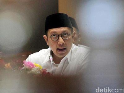 Ekspresi Menag Lukman Saat Rapat Bareng DPR
