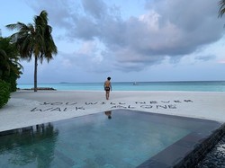 Mohamed Salah, Pantai Cantik dan You Will Never Walk Alone