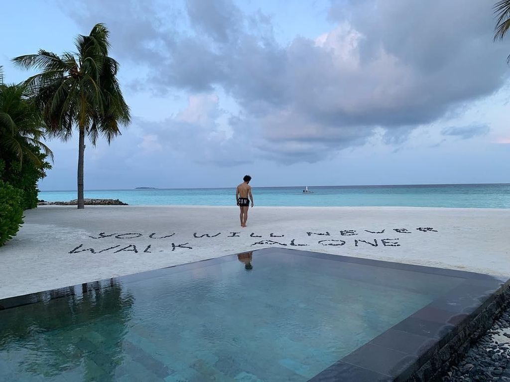 Mohamed Salah, Pantai Cantik dan You Will Never Walk Alone Mohamed Salah, Pantai Cantik dan You Will Never Walk Alone