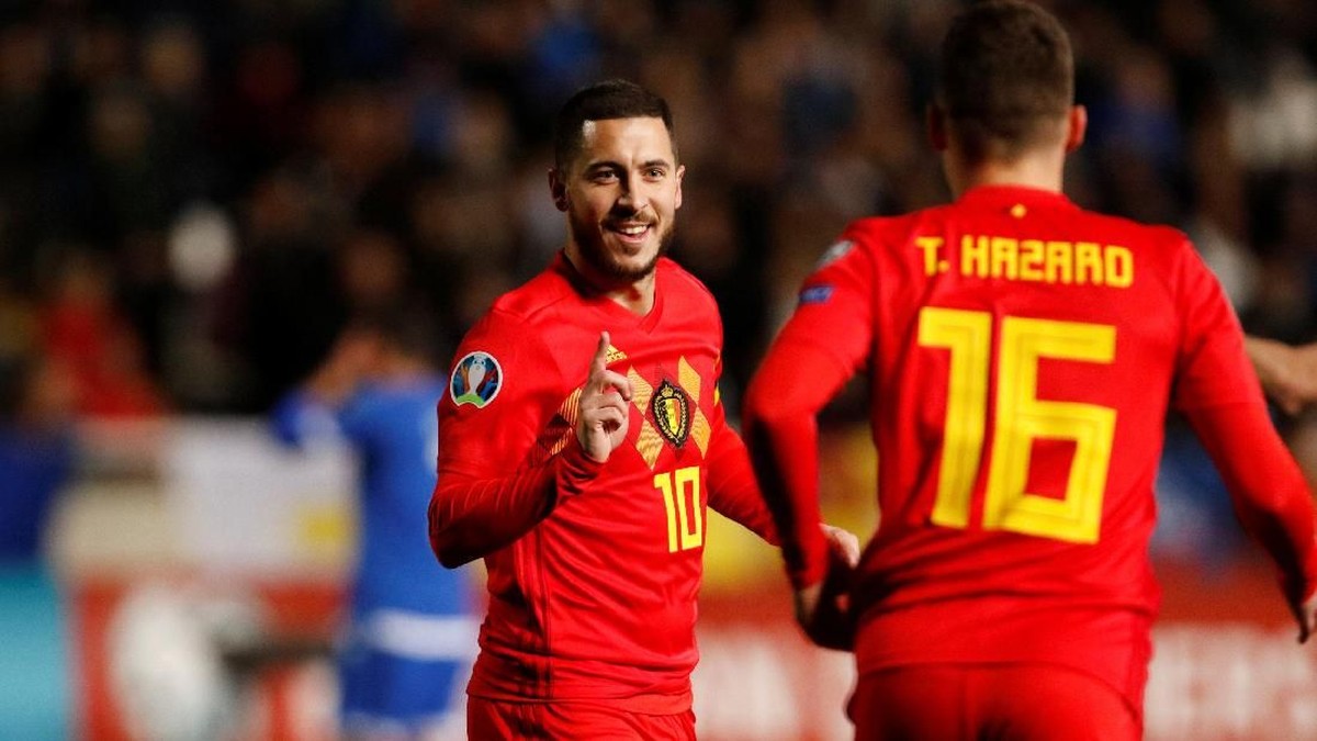 Eden Hazard (10) menandai laga k-100 bersama Timnas Belgia dengan bikin gol ke gawang Sipurs di Kualifikasi Piala Eropa 2020. (Foto: Yiannis Kourtoglou/Reuters)