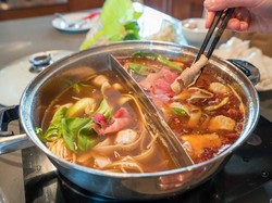 Pria Ini Masukan Bangkai Tikus ke Kuah Hot Pot Untuk Dapatkan Uang