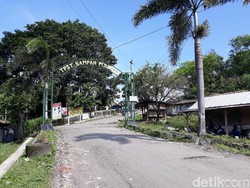 Sultan HB X Cari Solusi Soal TPST Piyungan yang Diblokir Warga