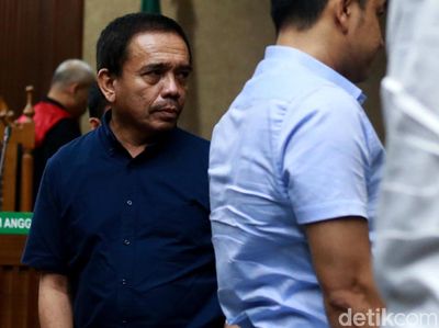 Irwandi Yusuf Dituntut 10 Tahun Soal Suap dan Gratifikasi