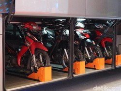 Bongkar Rahasia Kenapa Bus Bisa Bawa Motor di Bagasi