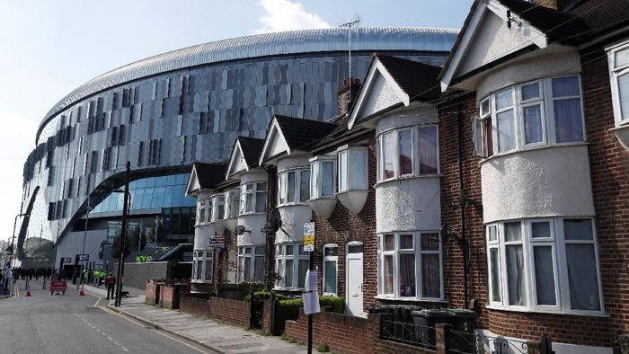 Setelah ditunda selama enam bulan, stadion baru Tottenham Hotspur akhirnya bisa digunakan. Spurs sebelumnya berkandang di White Hart Lane sejak 1899. (Paul Childs/Action Images via Reuters)