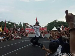 Jokowi: Jangan Lupa Pilih yang Bajunya Putih