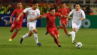 Tak ada gol yang tercipta pada babak pertama. Pada paruh kedua, Indonesia sempat beberapa kali dapat peluang emas. Namun Egy Maulana dan Marinus gagal memanfaatkannya. Antara Foto/R. Rekotomo.