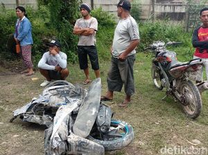 Pencarian Korban Longsor di Jember Nihil, Petugas Temukan 6 Bangkai Motor Pencarian Korban Longsor di Jember Nihil, Petugas Temukan 6 Bangkai Motor