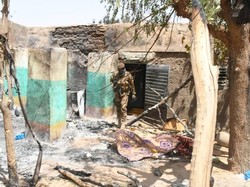 Pembantaian di Mali: 135 Orang Tewas, Anak-anak Dibakar