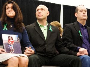 Ayah Korban Penembakan Massal di SD Sandy Hook AS Tewas Bunuh Diri Ayah Korban Penembakan Massal di SD Sandy Hook AS Tewas Bunuh Diri