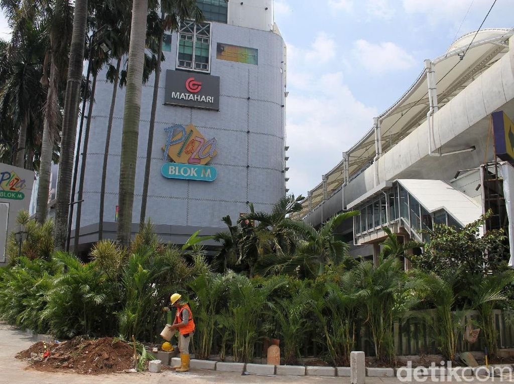 Toko-toko Ritel di Jalur MRT Diserbu Penyewa Toko-toko Ritel di Jalur MRT Diserbu Penyewa