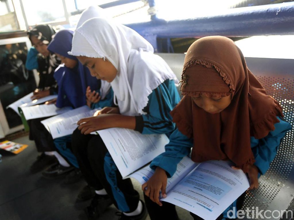 Narasi Baru tentang Minat Baca Narasi Baru tentang Minat Baca