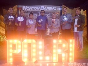 Nobar Film Pohon Terkenal, Kapolresta Kediri: Siapapun Bisa Jadi Polisi Nobar Film Pohon Terkenal, Kapolresta Kediri: Siapapun Bisa Jadi Polisi