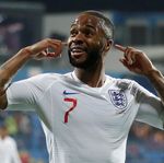 Sterling Tak Lelah Melawan Aksi Rasialisme