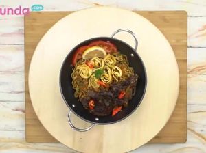 Resep Mi Goreng Buntut, Hidangan Praktis untuk Bunda yang Sibuk Resep Mi Goreng Buntut, Hidangan Praktis untuk Bunda yang Sibuk