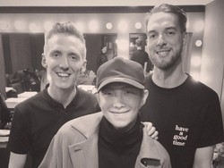 Hore! Kolaborasi HONNE dan RM BTS Resmi Rilis Besok