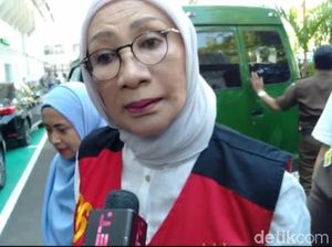 Video Ratna Sarumpaet Minta Maaf ke Dokter RS Bina Estetika Video Ratna Sarumpaet Minta Maaf ke Dokter RS Bina Estetika