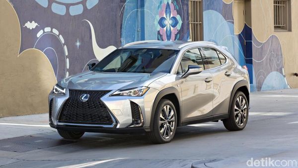 Mobil Mewah Rancangan Wanita