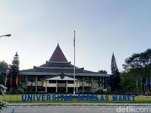 UNS Jawab Ganjar soal Dugaan Pesta Wisuda Penyebab 25 Dokter Kena Corona UNS Jawab Ganjar soal Dugaan Pesta Wisuda Penyebab 25 Dokter Kena Corona