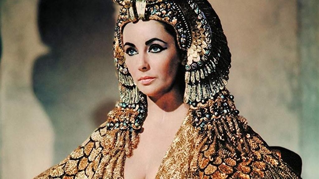 7 Hal Aneh yang Dilakukan Wanita Zaman Dulu Agar Disebut Cantik 7 Hal Aneh yang Dilakukan Wanita Zaman Dulu Agar Disebut Cantik