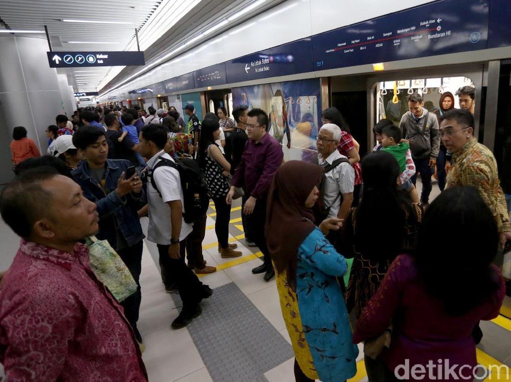 Tarif Rp 14.000, MRT Jakarta Balik Modal 48 Tahun Lagi Tarif Rp 14.000, MRT Jakarta Balik Modal 48 Tahun Lagi