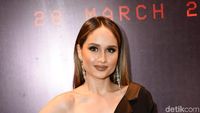 Scott Walker, Cinta Laura, Kim Lim, Irish Bella hingga Mandy Moore