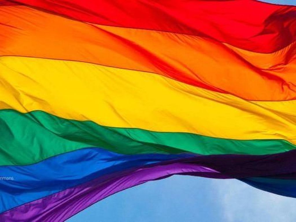 Kedubes Inggris Kibarkan Bendera LGBT Juga Pernah Jadi Kontroversi di UEA