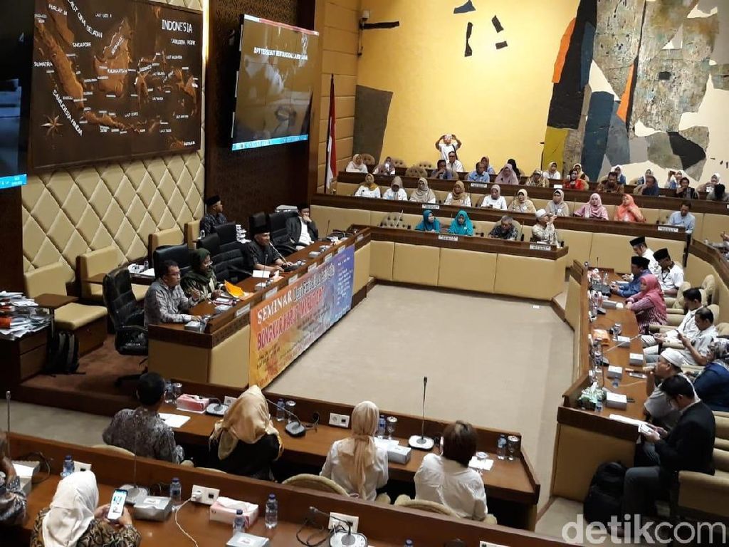 Amien Rais hingga Neno Warisman ke DPR, Bahas DPT Pemilu 2019 Amien Rais hingga Neno Warisman ke DPR, Bahas DPT Pemilu 2019
