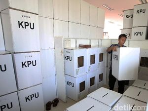 Logistik Pemilu di Menteng Siap Didistribusikan Logistik Pemilu di Menteng Siap Didistribusikan