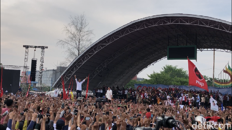 Dari Dumai, Jokowi Kampanye di Pontianak dan Banjarmasin