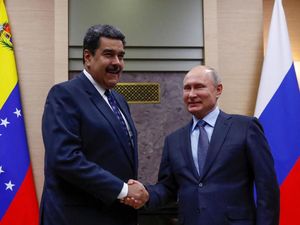 Guaido Sebut Maduro Bayar Tentara Rusia dengan Emas