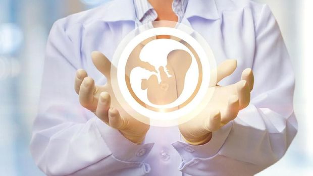 Nyeri Perut Parah, Ternyata Nenek Ini Tak Tahu Hamil 15 Tahun
