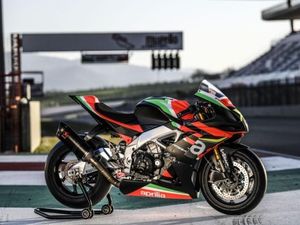 Aprilia RSV4 X Limited Edition Bikin Ngiler! Hanya untuk Sirkuit