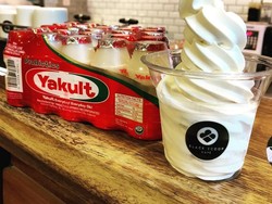 Lagi Hits, Es Krim Rasa Yakult dan Permen Susu White Rabbit