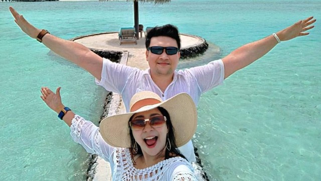Highlight Dunia Hiburan InsertLive : Pekerjaan Indra Adhitya Suami Chikita Meidy yang Terlibat Judi Online