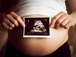 Pertambahan Berat Janin Normal di Tiap Trimester Kehamilan