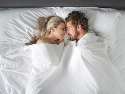 7 Hari Bercinta Bersama Pasangan untuk Dapatkan Pengalaman Seks Hebat