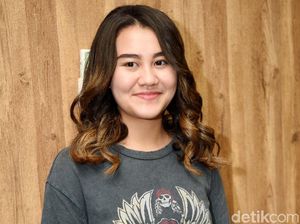 Aaliyah Massaid: Selesai Pandemi, Masih Ingat Ngobrol Nggak Ya? Aaliyah Massaid: Selesai Pandemi, Masih Ingat Ngobrol Nggak Ya?