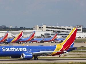 Sebuah Pesawat Boeing 737 MAX Mendarat Darurat di Amerika Serikat Sebuah Pesawat Boeing 737 MAX Mendarat Darurat di Amerika Serikat