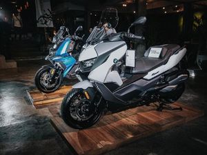 BMW Kenalkan Moge Matik Terbarunya di Bali
