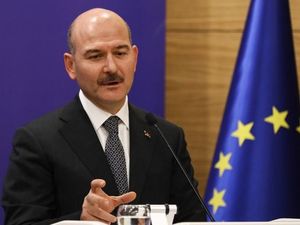 Mendagri Turki Mengundurkan Diri Usai Dinilai Gagal Cegah Corona Mendagri Turki Mengundurkan Diri Usai Dinilai Gagal Cegah Corona
