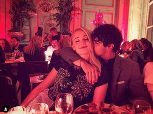Seseksi dan Sebugar Sophie Turner yang Kini Jadi Istri Joe Jonas Seseksi dan Sebugar Sophie Turner yang Kini Jadi Istri Joe Jonas