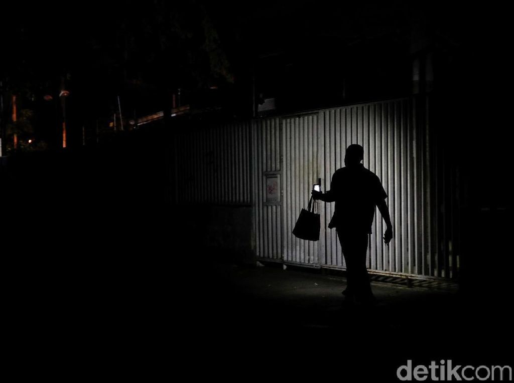 Benarkah Indonesia Berada di Jurang Resesi? Benarkah Indonesia Berada di Jurang Resesi?