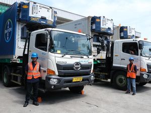 Menperin Airlangga Lepas Ekspor Produk Kesehatan ke Eropa