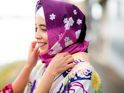Foto: Cantiknya Turis Berkimono Jilbab di Jepang