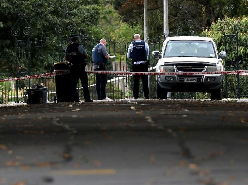 Pria Tewas Saat Dikepung Polisi, Diselidiki Terkait Teror Masjid New Zealand Pria Tewas Saat Dikepung Polisi, Diselidiki Terkait Teror Masjid New Zealand