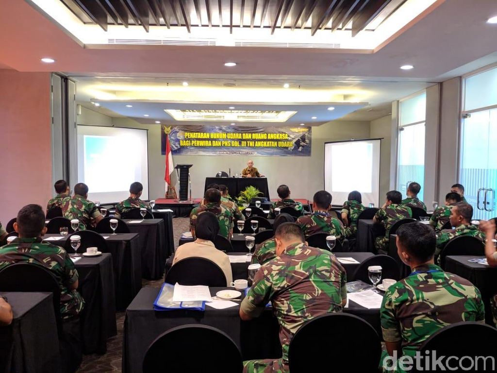 Jaga Kedaulatan Udara, TNI AU Adakan Penataran Hukum Bagi Perwira