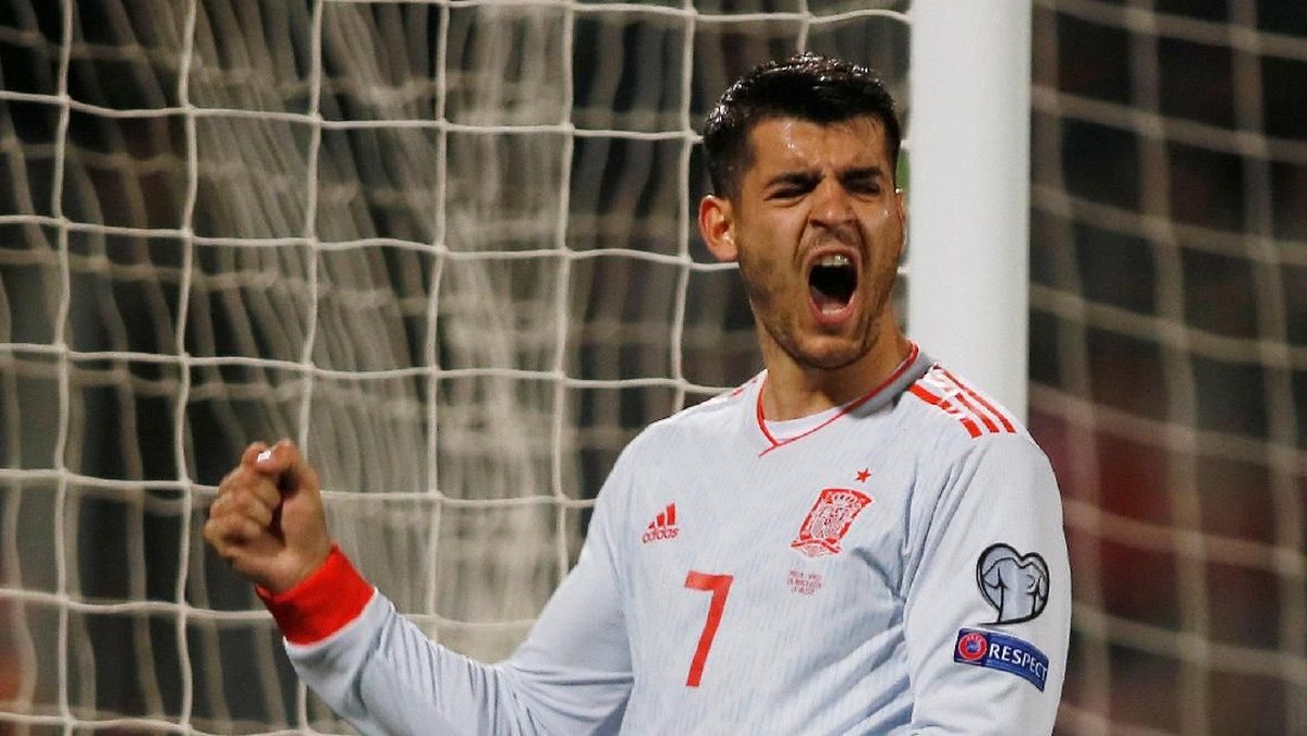 Alvaro Morata bikin dua gol kemenangan Spanyol atas Malta (REUTERS/Darrin Zammit Lupi)