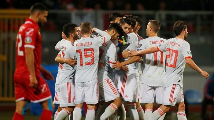 Spanyol sangat dominan saat mengalahkan Malta 2-0 di Kualifikasi Piala Eropa 2020. (Foto: Darrin Zammit Lupi / Reuters) Spanyol sangat dominan saat mengalahkan Malta 2-0 di Kualifikasi Piala Eropa 2020. (Foto: Darrin Zammit Lupi / Reuters)