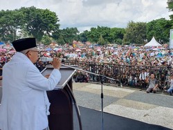 Maruf Setop Pidato Saat Azan: Tunggu Sebentar, Tak Lama